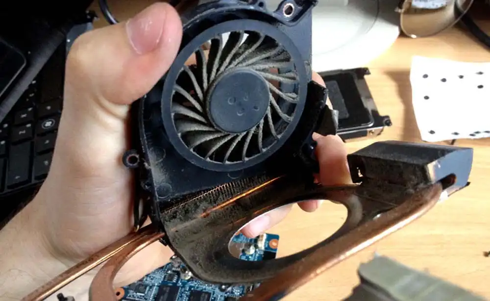 Чистка ноутбука HP от пыли в Нижнем Тагиле | Замена термопасты